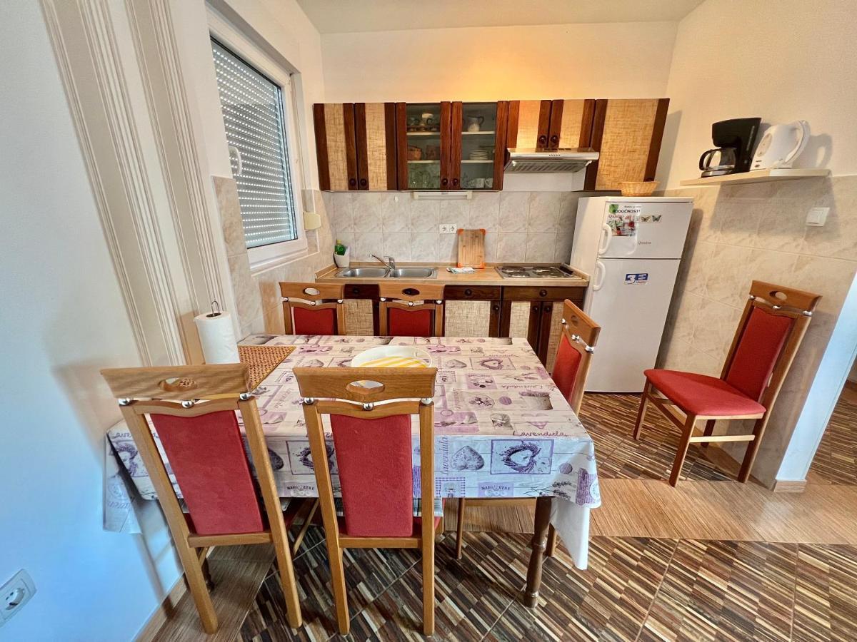 Apartmani Marija Dramalj Exteriör bild