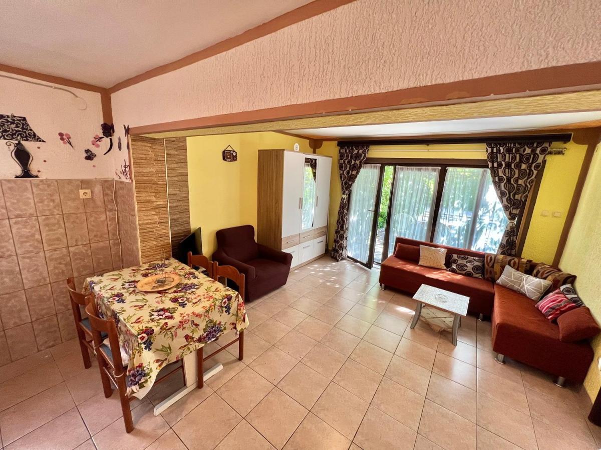 Apartmani Marija Dramalj Exteriör bild