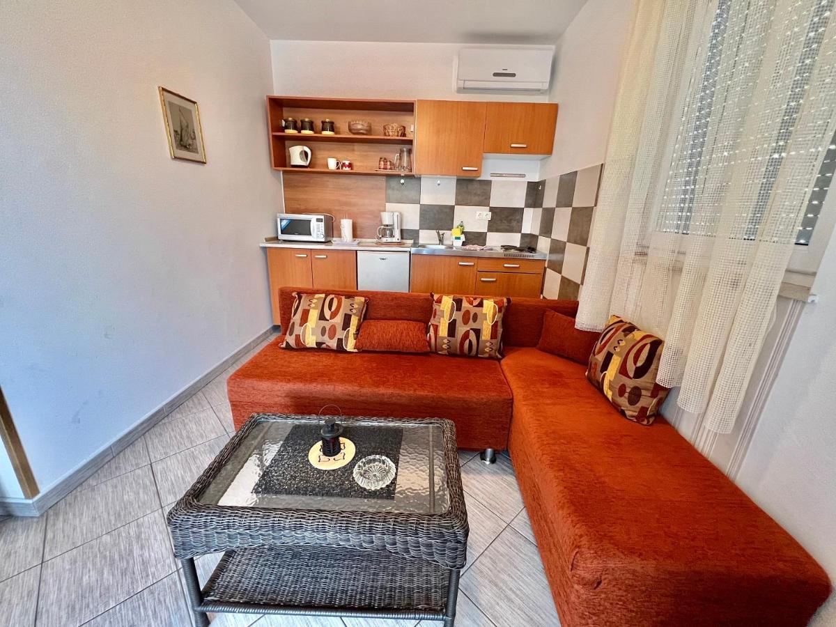 Apartmani Marija Dramalj Exteriör bild