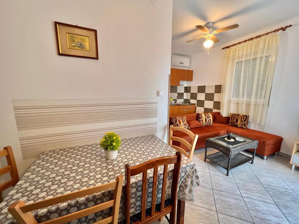 Apartmani Marija Dramalj Exteriör bild