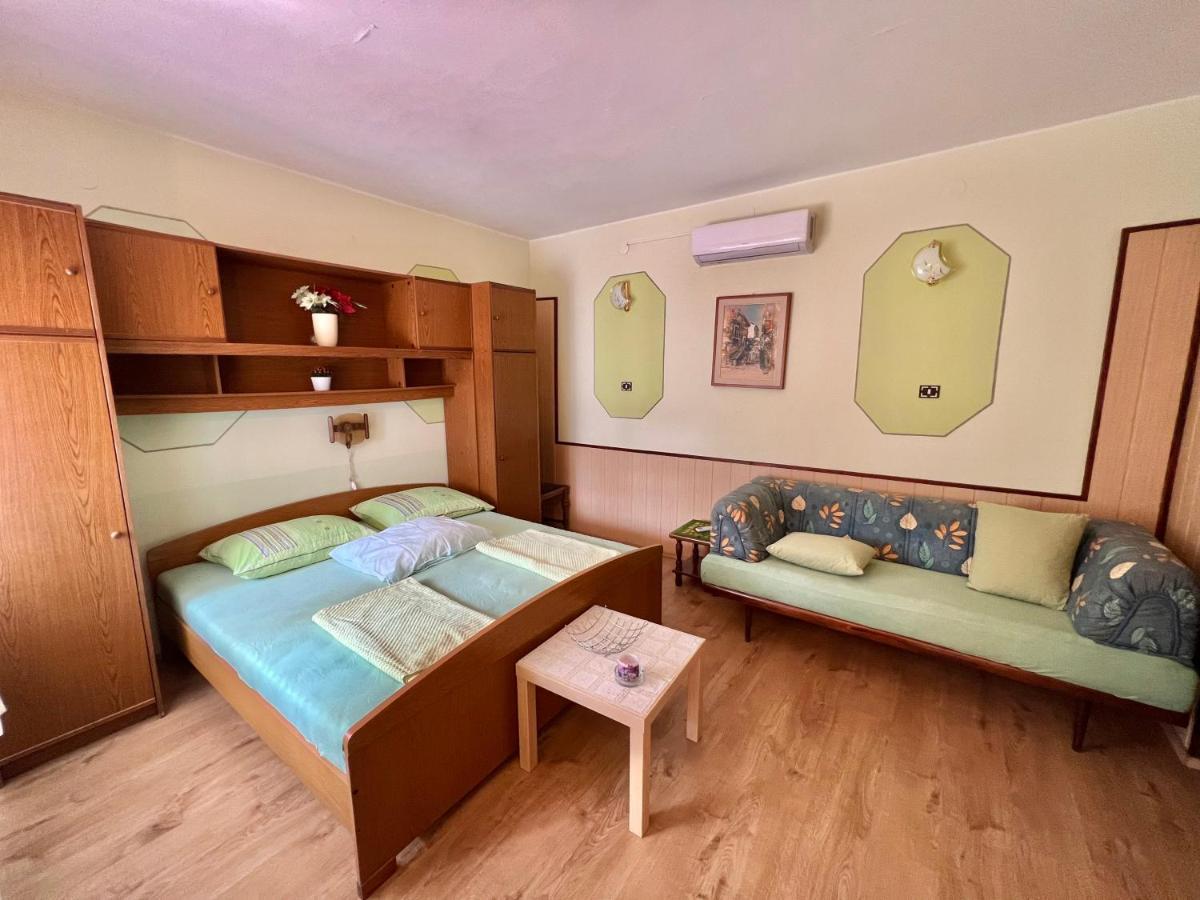 Apartmani Marija Dramalj Exteriör bild